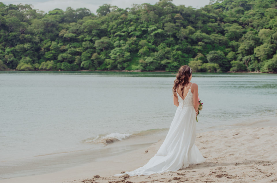 Check out these 7 beach wedding dress trends for 2022 (and tips!)