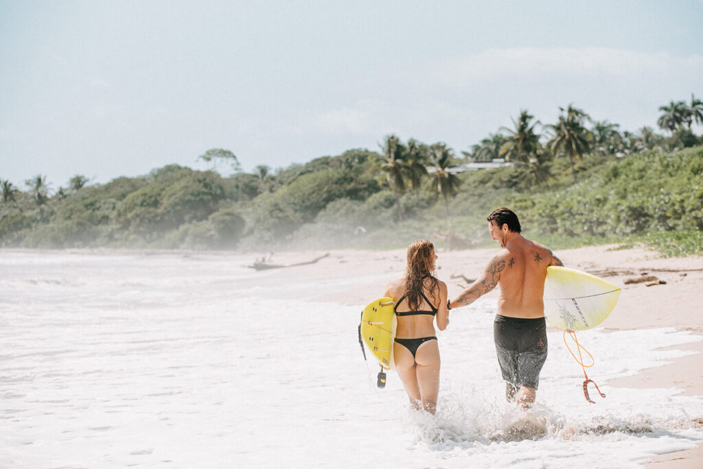 Beach elopement in Costa Rica. Photography